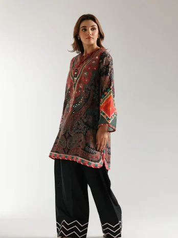 EMBROIDERED SUIT