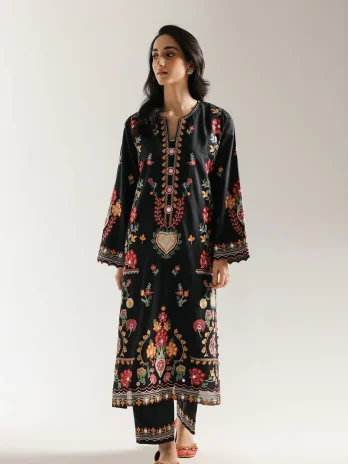 EMBROIDERED SUIT