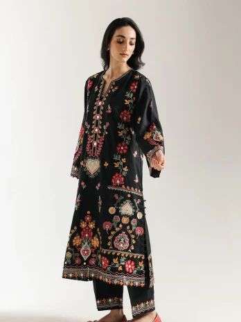 EMBROIDERED SUIT