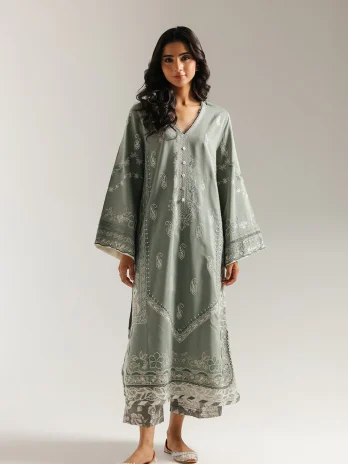 EMBROIDERED SUIT