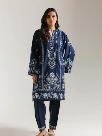 EMBROIDERED SUIT
